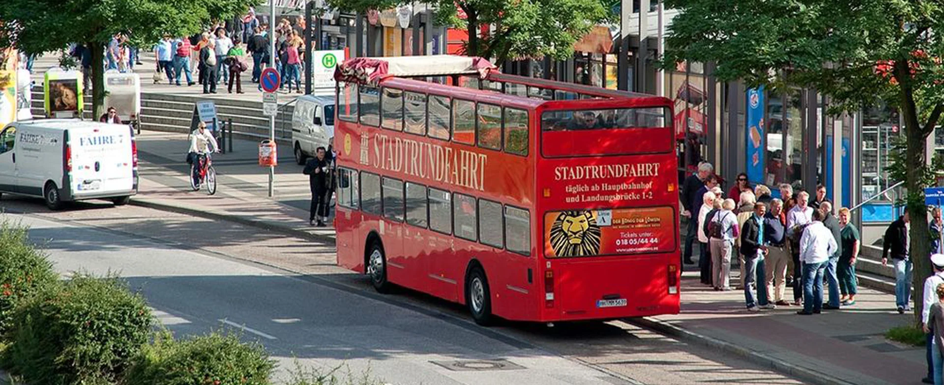 Die Roten Doppeldecker – Hamburger Stadtrundfahrt