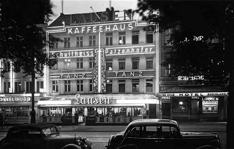 Reeperbahn Cafe Lausen und Onkel Hugo um 1930